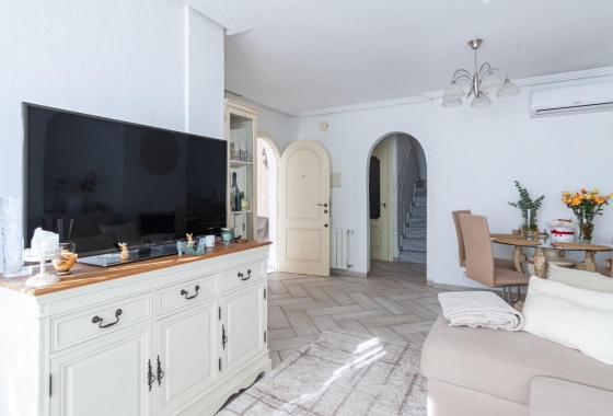 Resale - Villa - Orihuela Costa - Los Almendros-la Florida