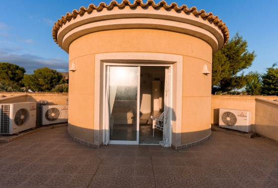 Resale - Villa - Busot - Costa Blanca