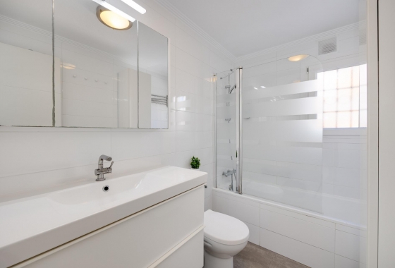 Resale - Bungalow - Torrevieja - aguas nuevas