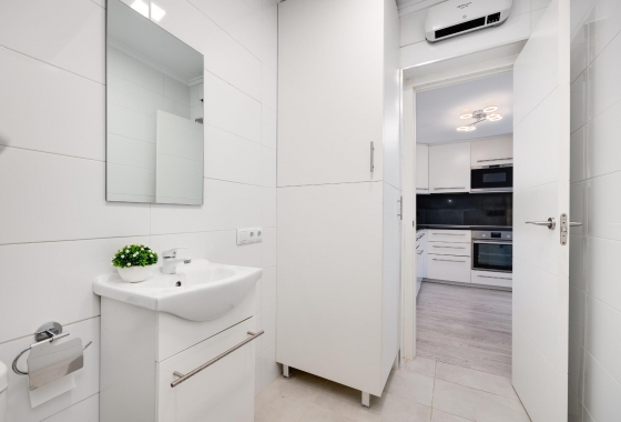 Resale - Bungalow - Torrevieja - aguas nuevas