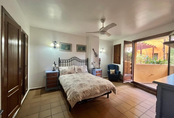 Resale - Bungalow - Torrevieja - Punta Prima