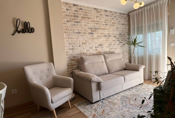 Resale - Apartment / flat - Pilar de la Horadada - La Torre De La Horadada