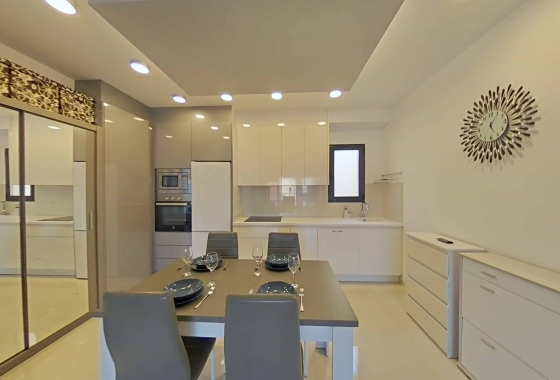 Resale - Apartment / flat - Pilar de la Horadada - La Torre De La Horadada