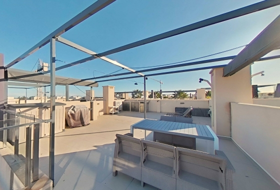 Resale - Apartment / flat - Pilar de la Horadada - La Torre De La Horadada