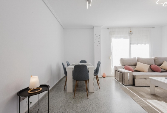 Resale - Apartment / flat - San Miguel de Salinas - Inland