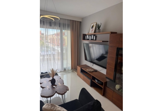 Resale - Apartment / flat - Pilar de la Horadada - La Torre De La Horadada