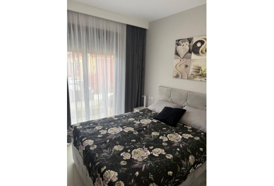 Resale - Apartment / flat - Pilar de la Horadada - La Torre De La Horadada