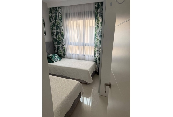 Resale - Apartment / flat - Pilar de la Horadada - La Torre De La Horadada