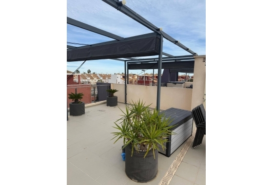 Resale - Apartment / flat - Pilar de la Horadada - La Torre De La Horadada