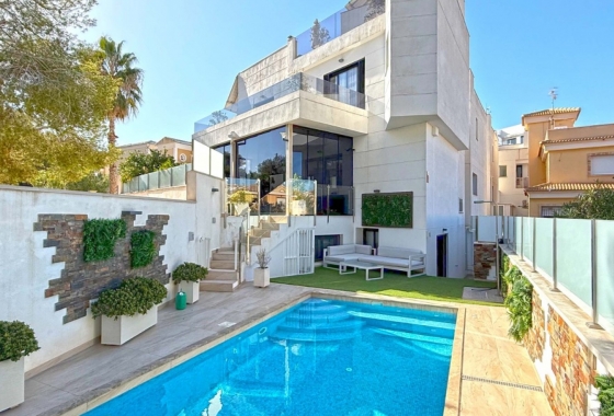 Resale - Villa - Orihuela Costa - Costa Blanca