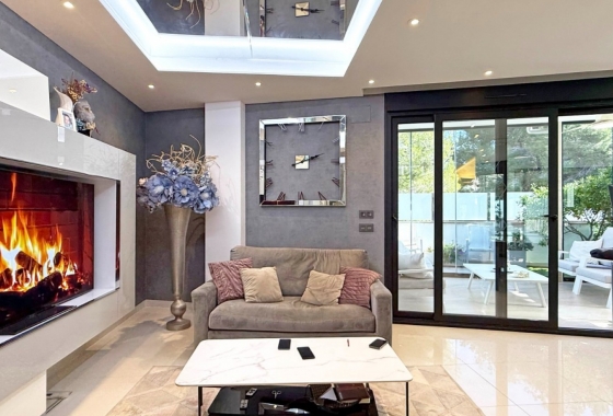 Resale - Villa - Orihuela Costa - Costa Blanca