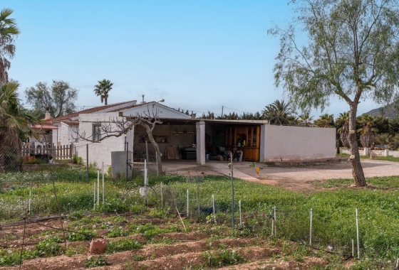 Resale - Villa - Hondón de las Nieves - Inland