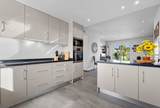 Resale - Bungalow - Torrevieja - Costa Blanca