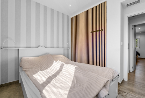 Resale - Bungalow - Torrevieja - Costa Blanca