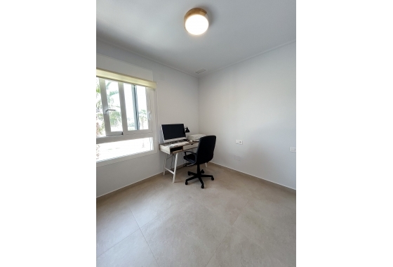 Resale - Apartment / flat - Guardamar del Segura - Costa Blanca