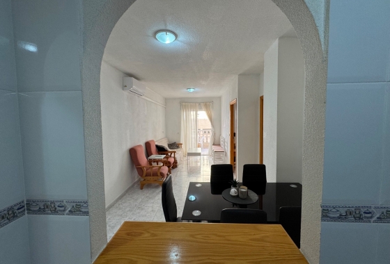 Resale - Apartment / flat - Torrevieja - Los Locos