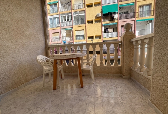 Resale - Apartment / flat - Torrevieja - Los Locos