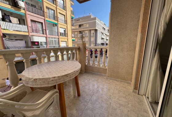 Resale - Apartment / flat - Torrevieja - Los Locos