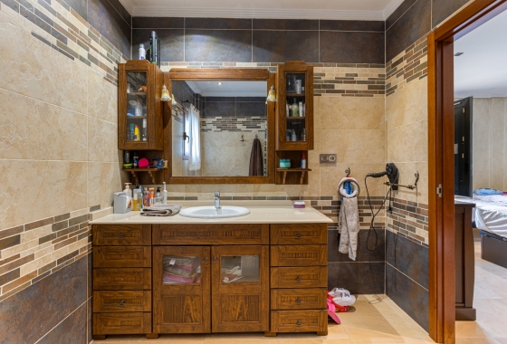 Herverkoop - Villa - Los Montesinos - La Herrada