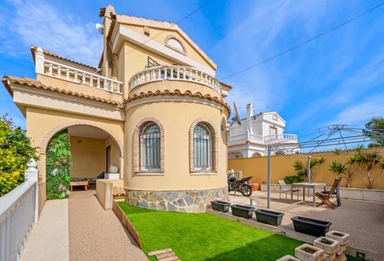 Herverkoop - Villa - Orihuela Costa - Costa Blanca