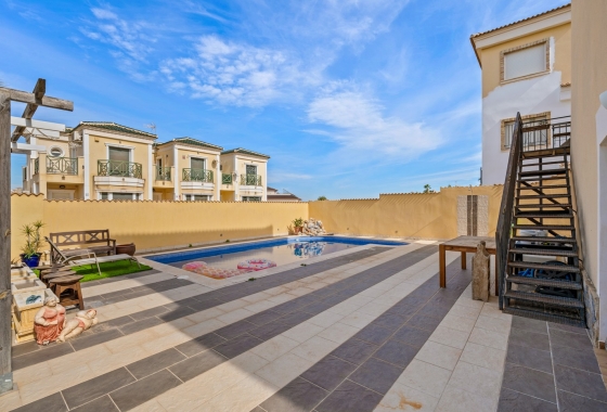 Herverkoop - Villa - Orihuela Costa - Costa Blanca