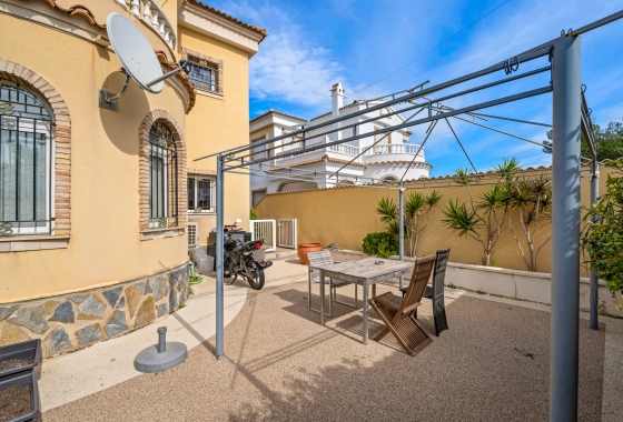 Herverkoop - Villa - Orihuela Costa - Costa Blanca