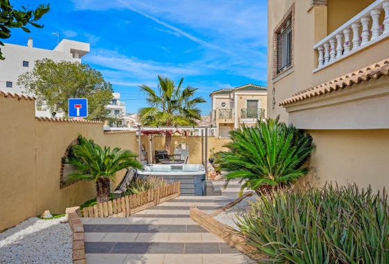 Herverkoop - Villa - Orihuela Costa - Costa Blanca
