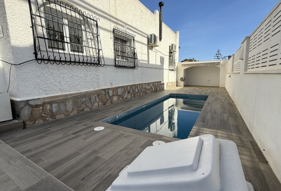 Herverkoop - Villa - Orihuela Costa - Costa Blanca