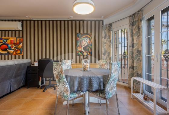 Återförsäljning - Villa - Guardamar del Segura - El Raso