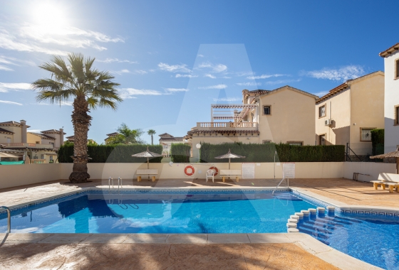 Återförsäljning - Villa - Guardamar del Segura - El Raso