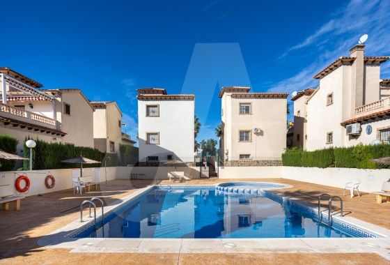 Återförsäljning - Villa - Guardamar del Segura - El Raso