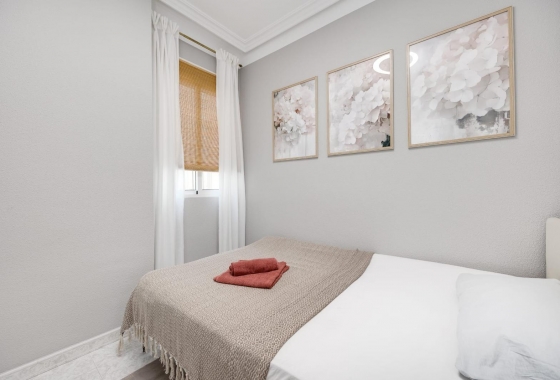 Återförsäljning - Lägenhet / lägenhet - Torrevieja - Estacion De Autobuses