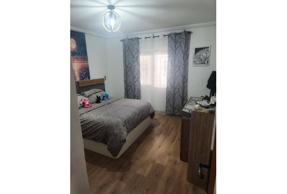 Återförsäljning - Villa - Torrevieja - Los Balcones