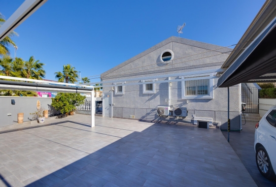 Återförsäljning - Radhus - Torrevieja - aguas nuevas