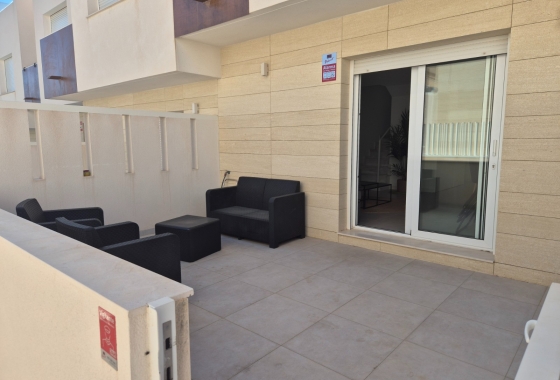 Resale - Townhouse - Torrevieja - Nueva Torrevieja - Aguas Nuevas