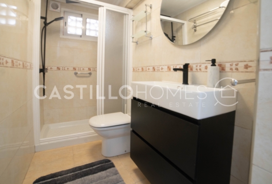 Resale - Bungalow - Torrevieja - aguas nuevas