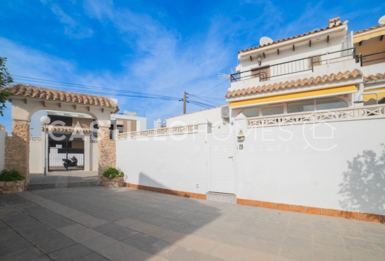 Resale - Bungalow - Torrevieja - aguas nuevas