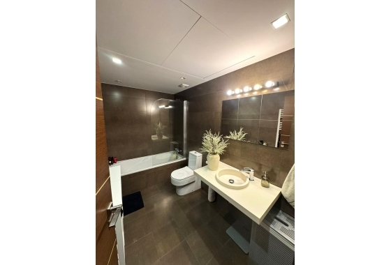 Resale - Apartment / flat - Torrevieja - Centro