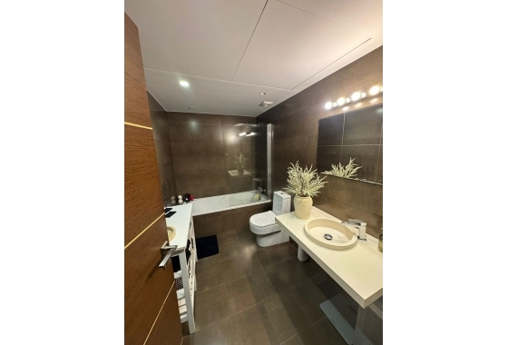 Resale - Apartment / flat - Torrevieja - Centro