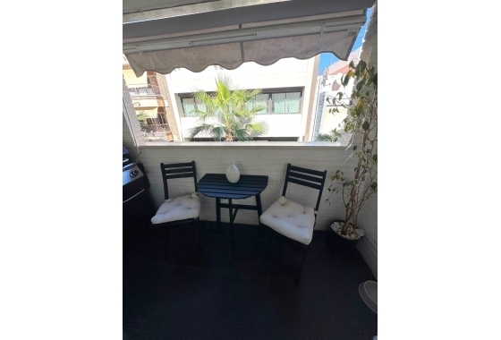 Resale - Apartment / flat - Torrevieja - Centro