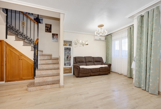 Resale - Townhouse - Torrevieja - aguas nuevas