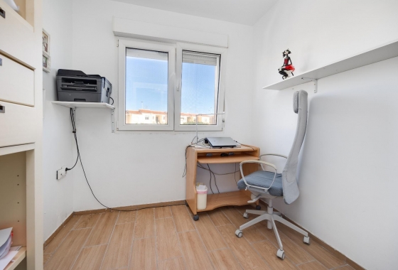 Resale - Townhouse - Torrevieja - aguas nuevas