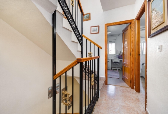 Resale - Townhouse - Torrevieja - aguas nuevas
