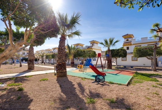 Resale - Townhouse - Torrevieja - aguas nuevas