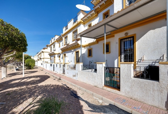 Resale - Townhouse - Torrevieja - aguas nuevas
