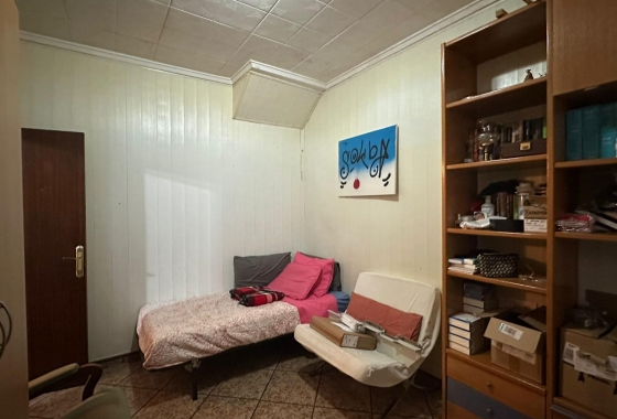 Resale - Apartment / flat - Torrevieja - Estacion De Autobuses