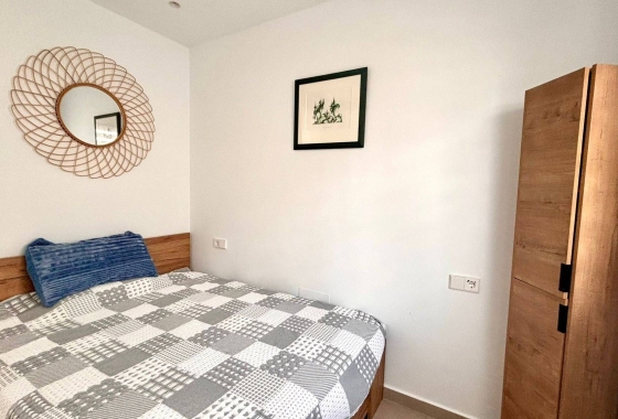 Resale - Villa - San Miguel de Salinas - Urbanizacion Blue Lagoon