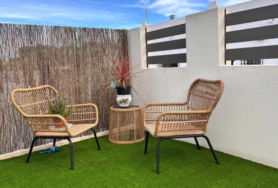 Resale - Villa - San Miguel de Salinas - Urbanizacion Blue Lagoon