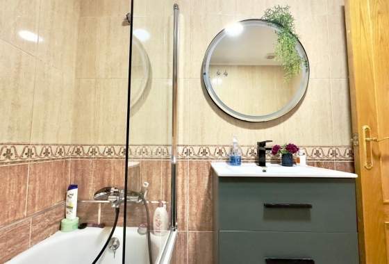 Resale - Apartment / flat - Torrevieja