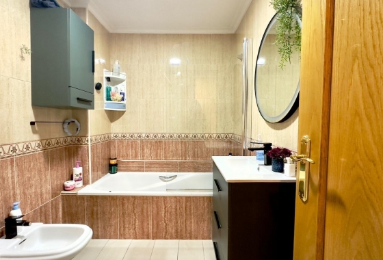 Resale - Apartment / flat - Torrevieja